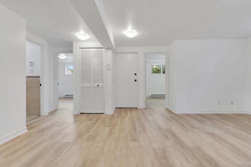 Vue d'ensemble - 5705A Rue Alphonse, Brossard, QC - Indoor Photo Showing Other Room