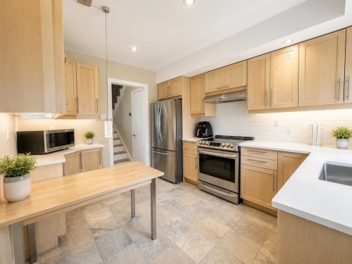 Cuisine - 119 Av. Pendennis, Pointe-Claire, QC - Indoor Photo Showing Kitchen