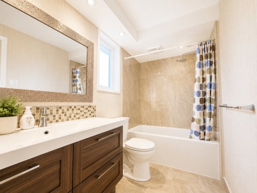 Salle de bains - 119 Av. Pendennis, Pointe-Claire, QC - Indoor Photo Showing Bathroom