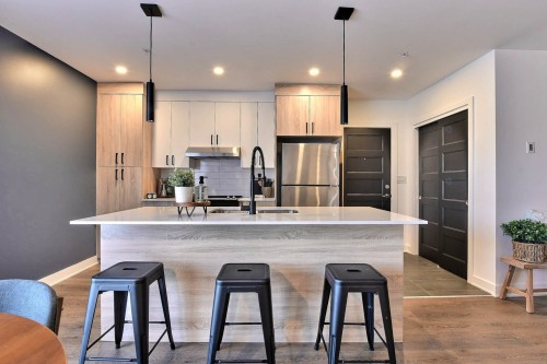 Kitchen - 601-3900 Boul. Henri-Bourassa E., Montréal (Montréal-Nord), QC - Indoor Photo Showing Kitchen With Upgraded Kitchen