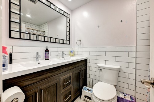 Bathroom - 892  - 894 25E Avenue, Montréal (Lachine), QC - Indoor Photo Showing Bathroom