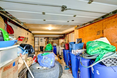 Garage - 892  - 894 25E Avenue, Montréal (Lachine), QC - Indoor Photo Showing Garage