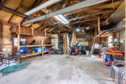 Garage - 