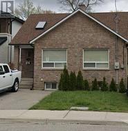 13 BROADVIEW AVENUE  Mississauga, ON L5H 2S8