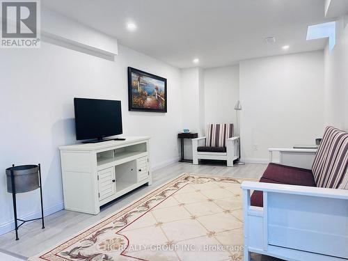 BSMT APT B - 68 MARBROOK STREET , Richmond Hill, Ontario L4C 0Y8 4