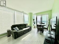 1903 - 898 PORTAGE PARKWAY Vaughan, ON L4K 0J6