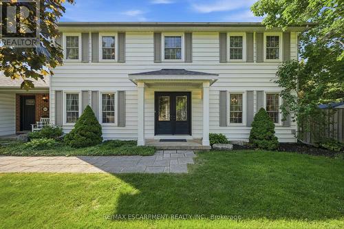 1 Meander Close, Hamilton, ON - Outdoor With Facade