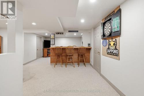 1 Meander Close, Hamilton, ON - Indoor Photo Showing Other Room