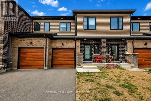 35 PUMPKIN CORNER CRESCENT  Barrie, ON L9J 0T5