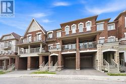 32 SHIFF CRESCENT Brampton, ON L6Z 0H6