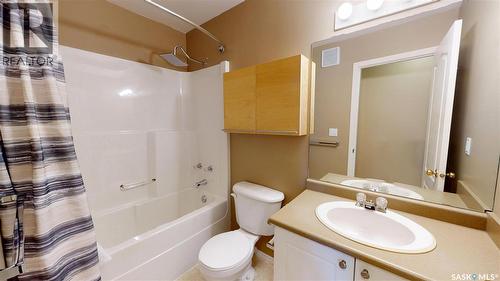 13 809 Kristjanson Road, Saskatoon, SK - Indoor Photo Showing Bathroom