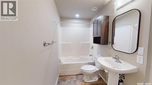 13 809 Kristjanson Road, Saskatoon, SK - Indoor Photo Showing Bathroom