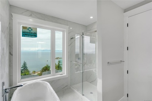 3875 Gulfview Dr, Nanaimo, BC 
