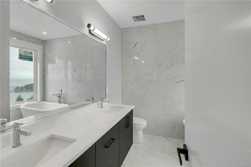 3875 Gulfview Dr, Nanaimo, BC 