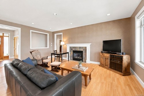 2240 Leighton Rd, Nanaimo, BC 