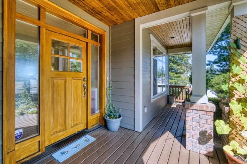 2240 Leighton Rd, Nanaimo, BC 
