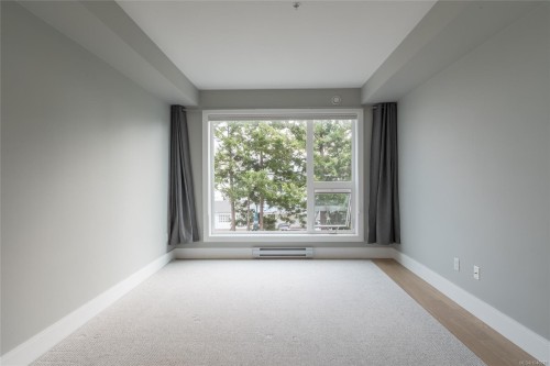 #302-2526 Bevan Ave, Sidney, BC - Indoor Photo Showing Other Room