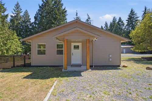 95 Mccoll Rd, Bowser, BC 