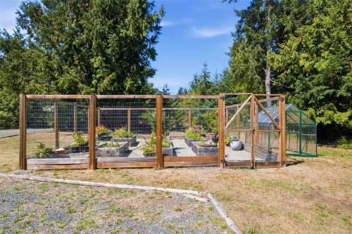 95 Mccoll Rd, Bowser, BC 
