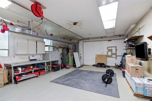 95 Mccoll Rd, Bowser, BC 