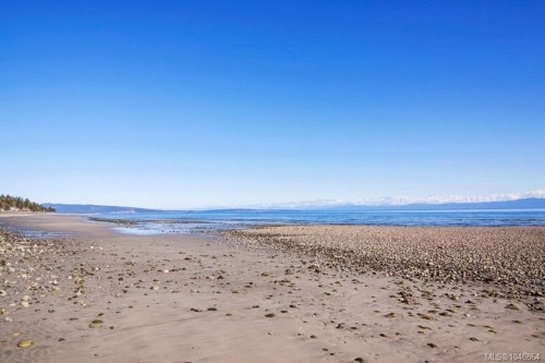 95 Mccoll Rd, Bowser, BC 