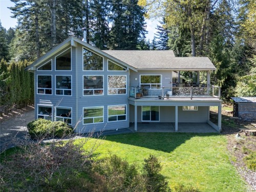 4594 Maple Guard Dr, Bowser, BC 