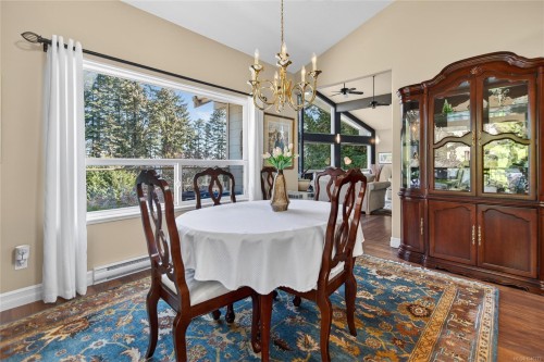4594 Maple Guard Dr, Bowser, BC 