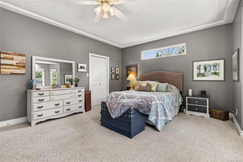 4594 Maple Guard Dr, Bowser, BC 