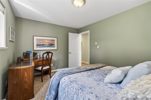 4594 Maple Guard Dr, Bowser, BC 