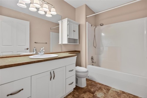 4594 Maple Guard Dr, Bowser, BC 