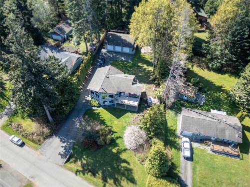 4594 Maple Guard Dr, Bowser, BC 