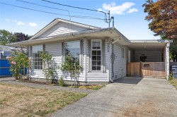 2454 5th St EAST Courtenay, BC V9N 8J2