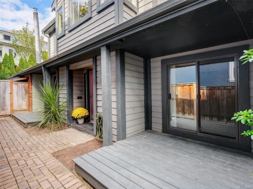 111 Michigan St, Victoria, BC 