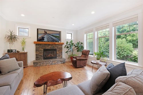 1302 Ocean View Ave, Comox, BC 
