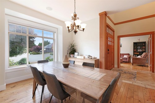 1302 Ocean View Ave, Comox, BC 