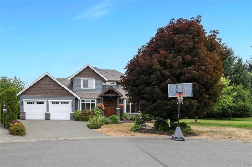 1302 Ocean View Ave, Comox, BC 