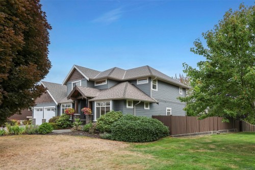 1302 Ocean View Ave, Comox, BC 