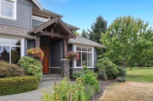 1302 Ocean View Ave, Comox, BC 