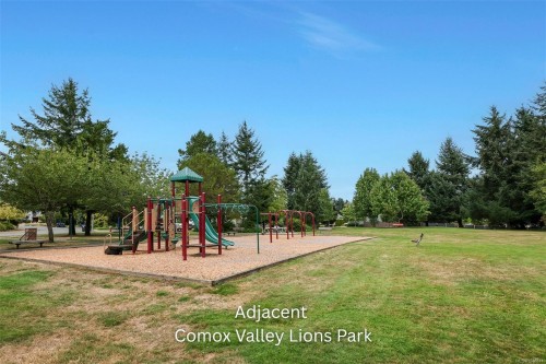 1302 Ocean View Ave, Comox, BC 