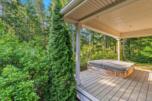 1205 Spider Lake Rd, Qualicum Beach, BC 