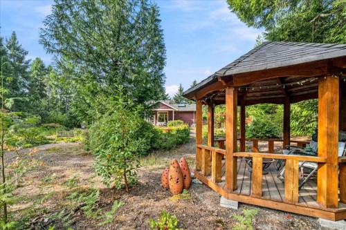 1205 Spider Lake Rd, Qualicum Beach, BC 