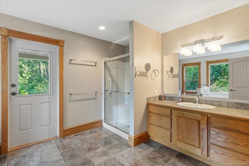 1205 Spider Lake Rd, Qualicum Beach, BC 