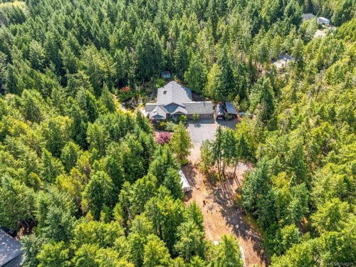 1205 Spider Lake Rd, Qualicum Beach, BC 
