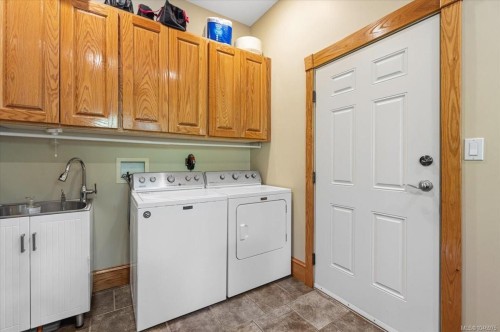 1205 Spider Lake Rd, Qualicum Beach, BC 