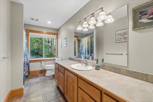 1205 Spider Lake Rd, Qualicum Beach, BC 