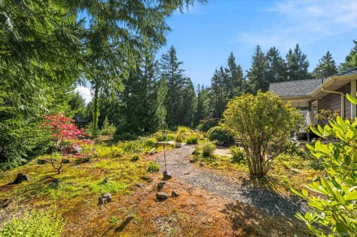 1205 Spider Lake Rd, Qualicum Beach, BC 