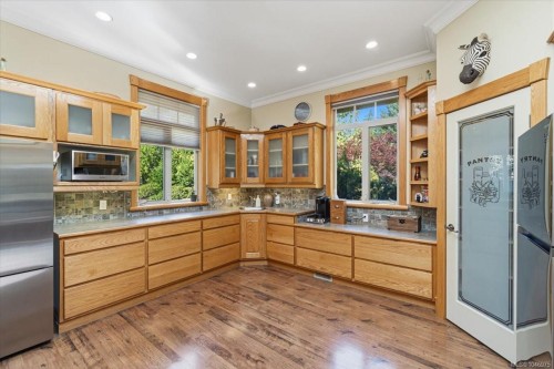 1205 Spider Lake Rd, Qualicum Beach, BC 