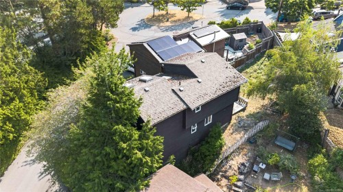 4 Demos Pl, View Royal, BC 