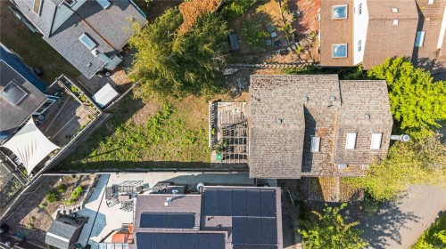 4 Demos Pl, View Royal, BC 