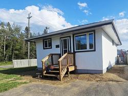 295 Cowan Street  Thunder Bay, ON P7A 1R6